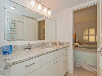 Beachside unit with Garden View, nice interior