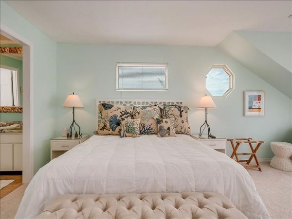 Rare Boca Grande Beachfront Luxury