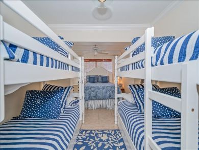 Boca Grande Two Bedroom Condo Sleeps 6 - Steps to the Beach