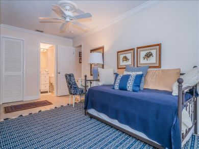 Boca Grande Two Bedroom Condo Sleeps 6 - Steps to the Beach