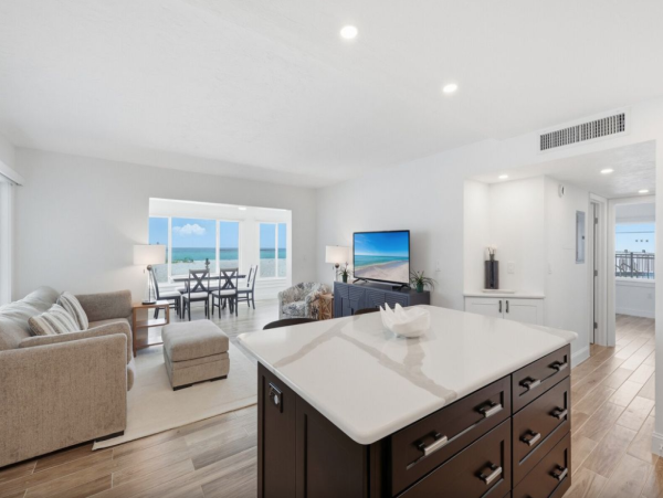 Luxury Ground Level Beachfront Condo in Boca Grande - Perfect Island Retreat