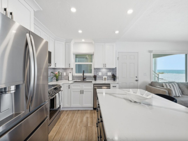 Luxury Ground Level Beachfront Condo in Boca Grande - Perfect Island Retreat