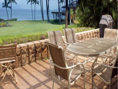 Porch with utdoor furniture