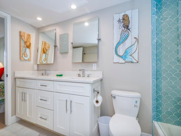 Boca Grande Stunning Views! 2 Bedrooms 2 Baths