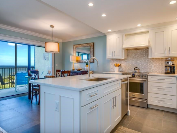 Boca Grande Stunning Views! 2 Bedrooms 2 Baths