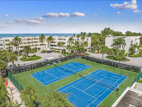 Boca Grande Stunning Views! 2 Bedrooms 2 Baths