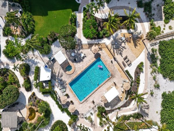 Boca Grande Stunning Views! 2 Bedrooms 2 Baths