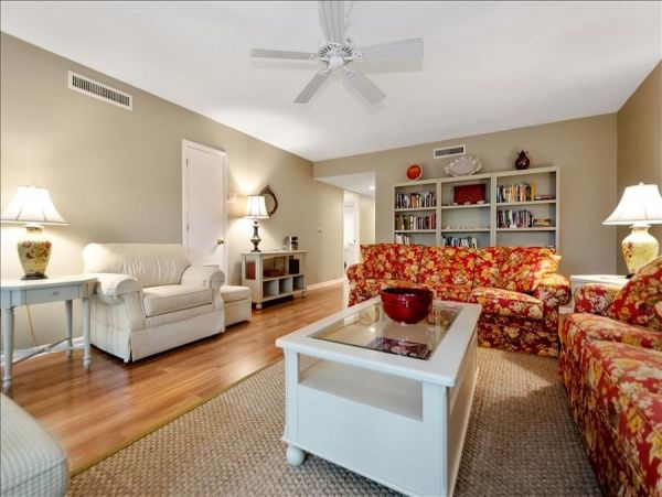 Nothing Short o Delightful Boca Grande Condo Large Lanai