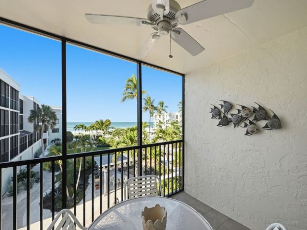 Beachfront Boca Grande Residence
