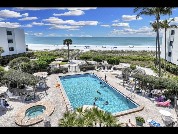 Beachfront Boca Grande Residence