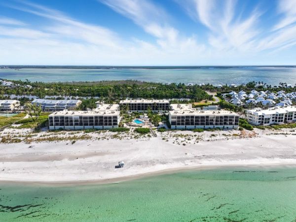 Beachfront Boca Grande Residence