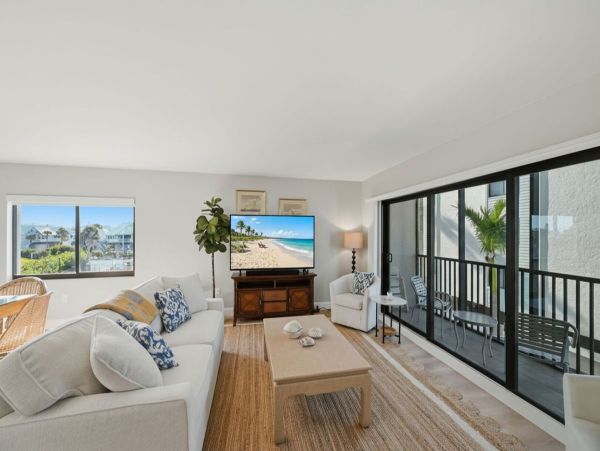 Beachfront Boca Grande Residence