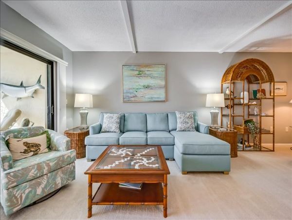 A Pretty Beachside Vacation Condo on Boca Grande Florida.