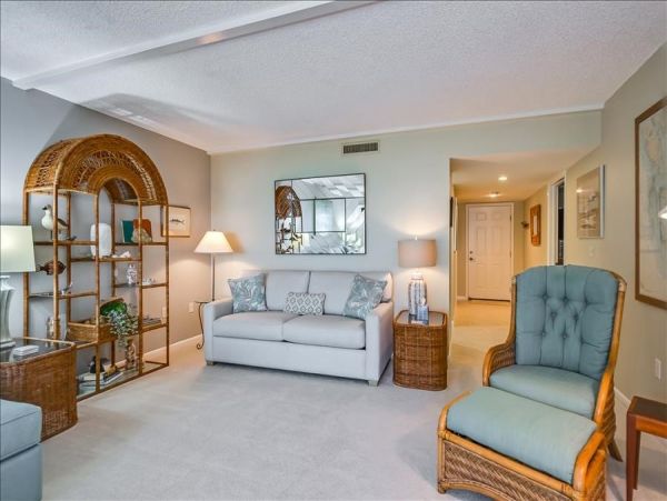 A Pretty Beachside Vacation Condo on Boca Grande Florida.