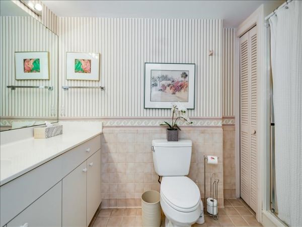 A Pretty Beachside Vacation Condo on Boca Grande Florida.