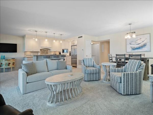 Boca Grande Beachfront Two-Bedroom Vacation Condo