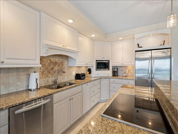 Boca Grande Beachfront Two-Bedroom Vacation Condo