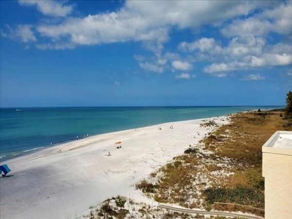 Beach-Front Boca Grande Condo with Private Balcony