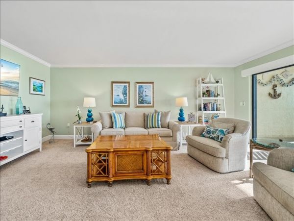 Beach-Front Boca Grande Condo with Private Balcony
