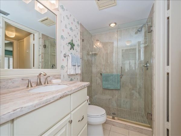 Boca Grande Two Bedroom Vacation Condo Rental on Beach