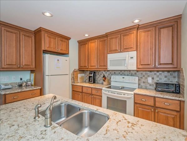 Boca Grande Two Bedroom Vacation Condo Rental on Beach