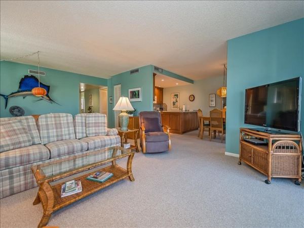 Boca Grande Two Bedroom Vacation Condo Rental on Beach