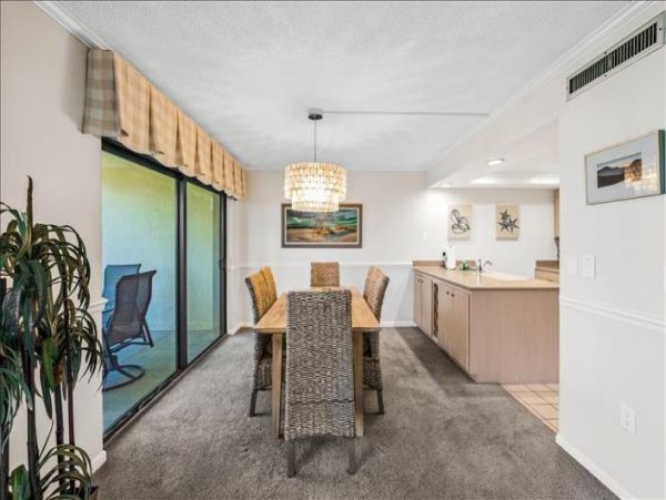 Boca Grande Beachfront Two Bedroom Vacation Condo Sleeps 6