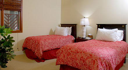 Bedroom with twin beds