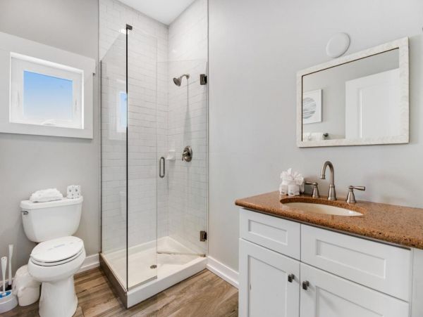 Amazing Rental Sleeps 12 Guests Bayfront Dream
