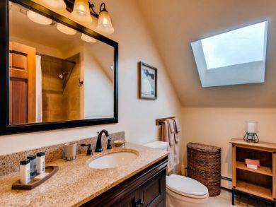 Luxury Six Bedroom Breckenridge Ski Accommodation