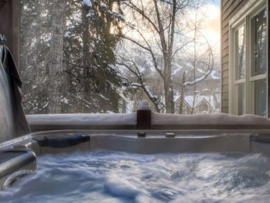 Luxury Six Bedroom Breckenridge Ski Accommodation