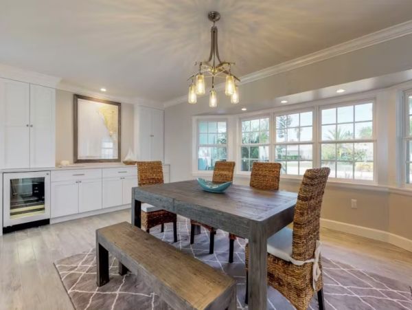 Three Bedroom Bayfront Vacation Rental in Holmes Beach