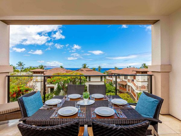 Luxury Maui Condo Elevator, Views Two Bedrooms Plus Separate Den Two Sofa Sleepers