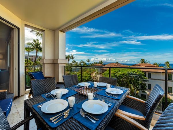 Luxury Maui Condo Elevator, Views Two Bedrooms Plus Separate Den Two Sofa Sleepers