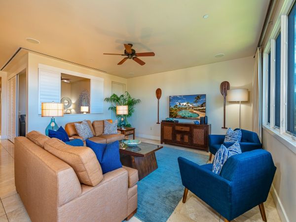 Luxury Maui Condo Elevator, Views Two Bedrooms Plus Separate Den Two Sofa Sleepers