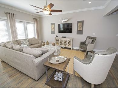 Luxury 5 Bedroom Home with Private Pool and Golf Cart