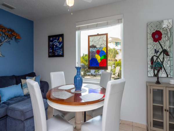 Super Four Bedroom Walk to Beach Home on Anna Maria Island