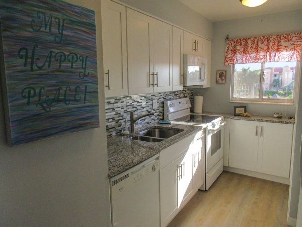 Fort Myers Beach Gulf Front Condo - Florida Beachfront Vacation Rental