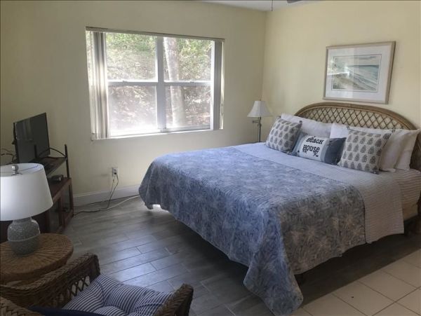 Longboat Key Value Priced Beach Accommodation