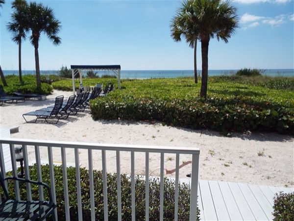 Beachside Condo on Longboat Key 2 Bedrooms Sleeps 6