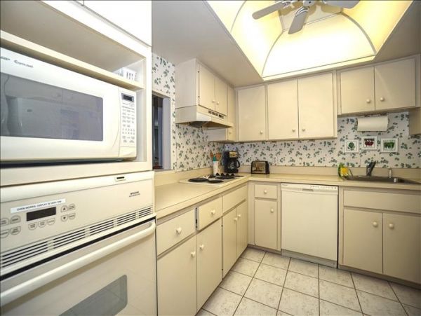 LONGBOAT KEY 1 BEDROOM CONDO ON THE BEACH