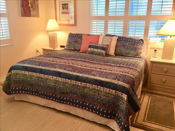 Beach Condo on Longboat Key Florida Walk out to Beach