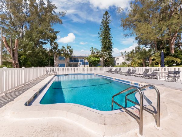 Beach Condo on Longboat Key Florida Walk out to Beach