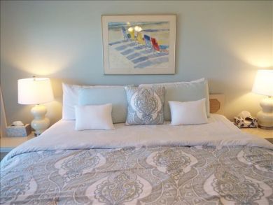 Longboat Key 2 Bedroom, 2 Bathroom Vacation Rental Condo