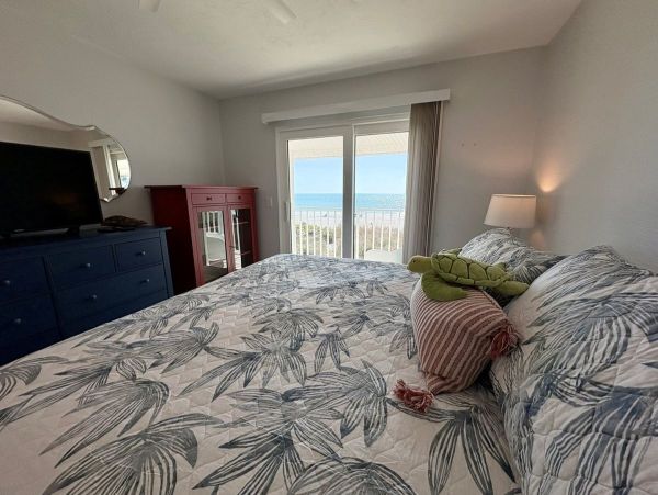 Longboat Key Vacation Rental 2 Bedroom Beach Condo