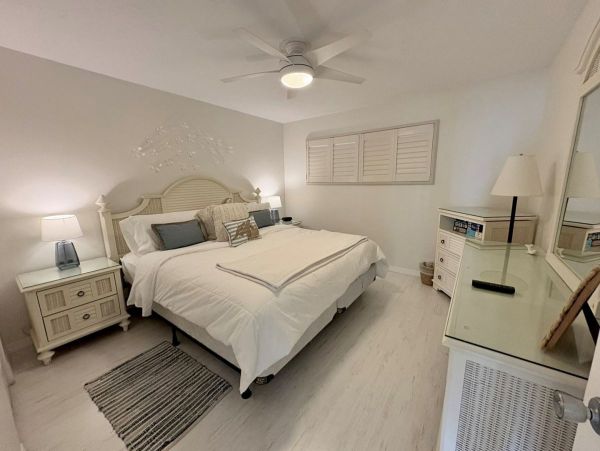 Longboat Key Vacation Rental 2 Bedroom Beach Condo