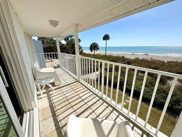 Longboat Key Vacation Rental 2 Bedroom Beach Condo