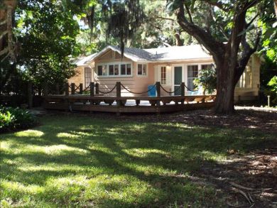 Longboat Key 2 Bedrooms Vacation Cottage Water Views