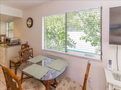 Bradenton Beach 2 Bedroom Vacation Rental Close to Beach