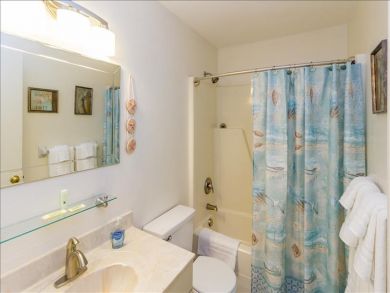 Bradenton Beach 2 Bedroom Vacation Rental Close to Beach